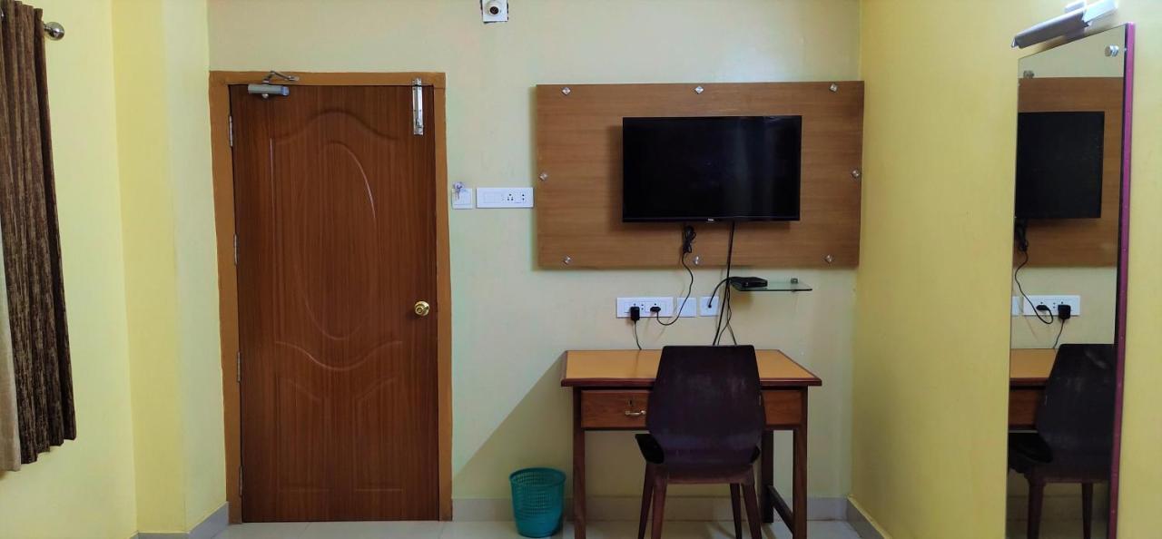 Hotel Green Plaza Thrissur Экстерьер фото
